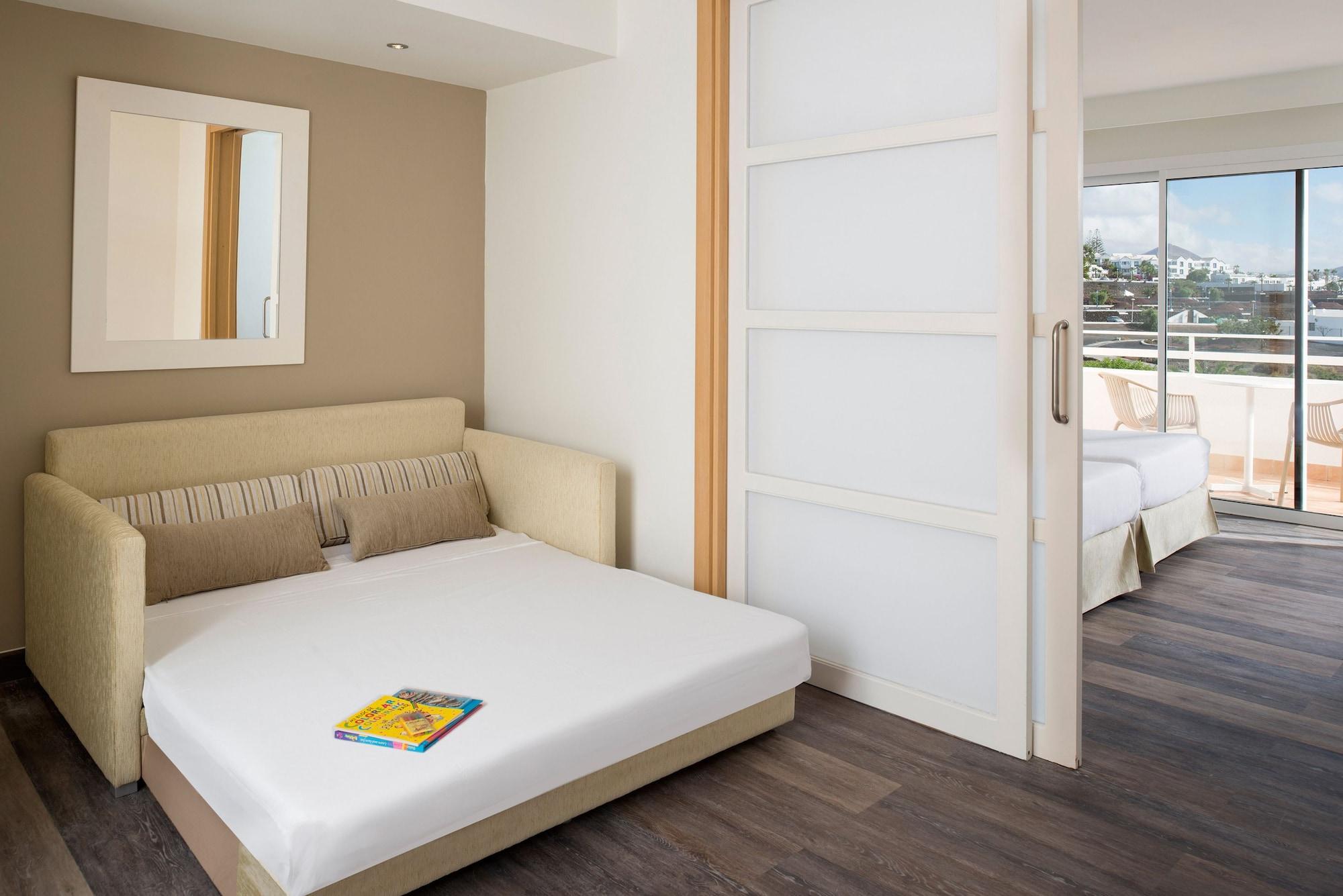 Hotel Sol Lanzarote Puerto del Carmen  Esterno foto