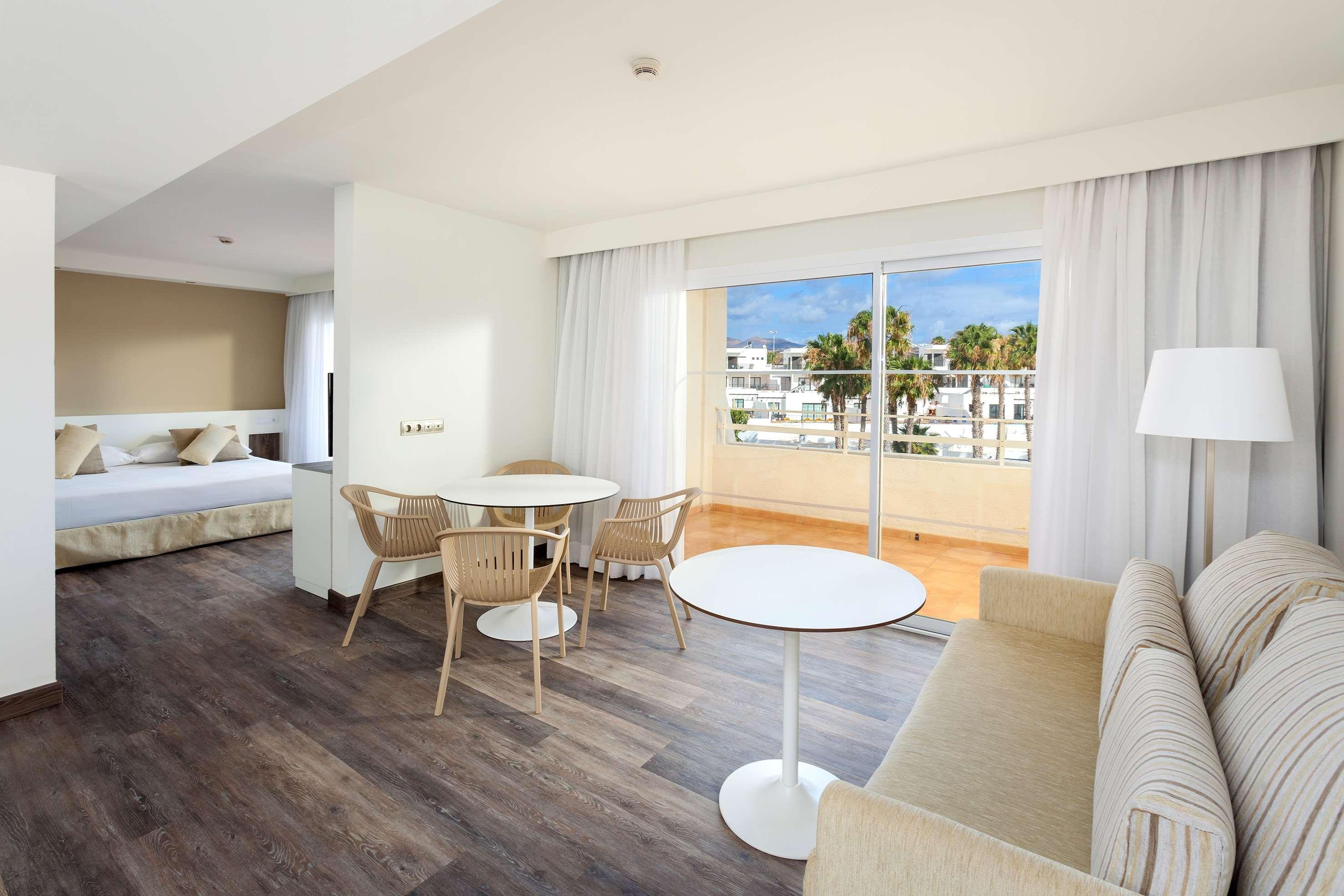 Hotel Sol Lanzarote Puerto del Carmen  Esterno foto