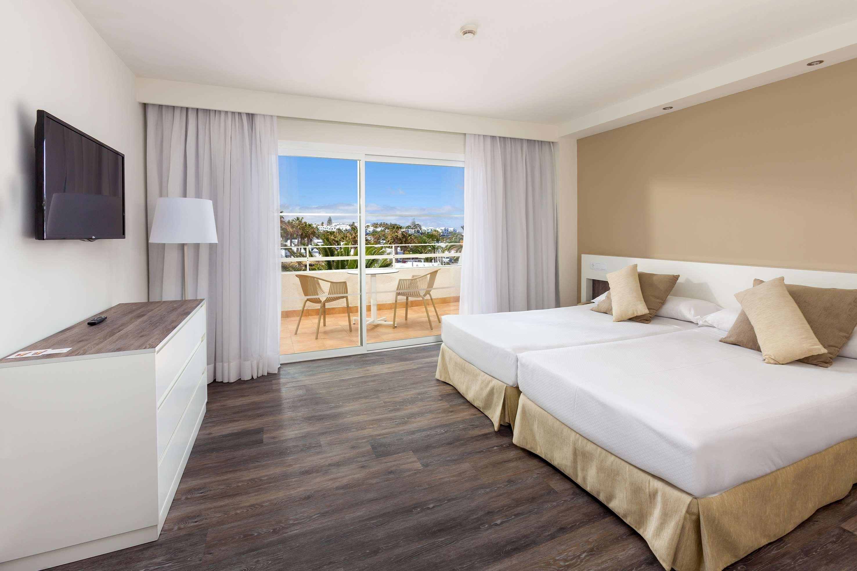 Hotel Sol Lanzarote Puerto del Carmen  Esterno foto